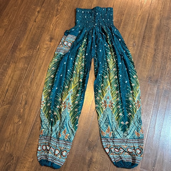 gypsy rose Pants - Gypsy Rose Flowy lightweight Pants L